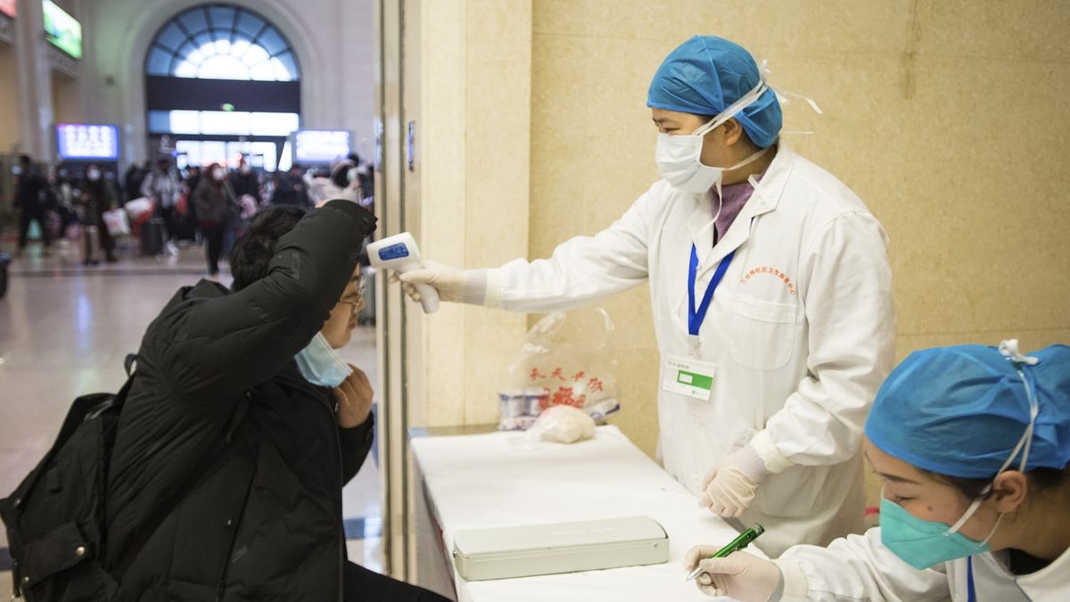 Epidemie koronaviru se v Číně vymyká kontrole